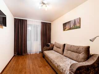 Апартаменты Tomsk House Томск Двухместный номер с 2 отдельными кроватями и балконом-4